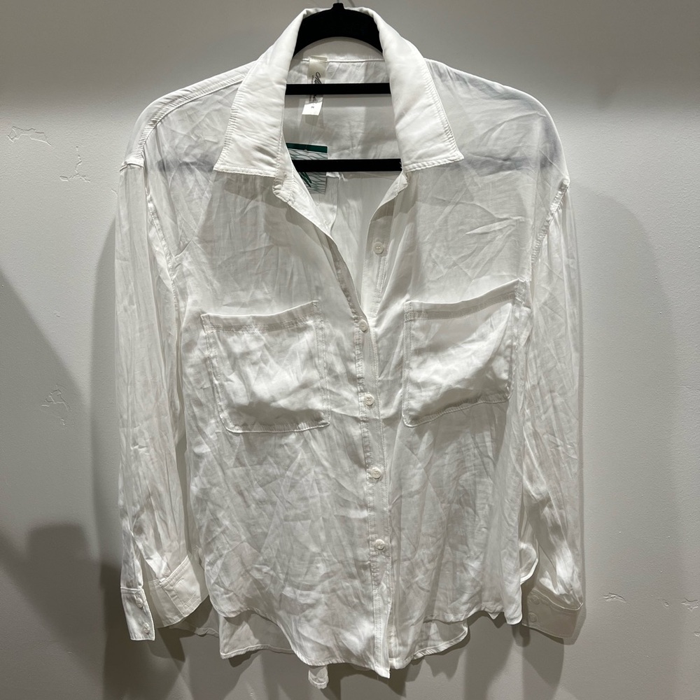 NWT Mahina Satin Oxford Button Up